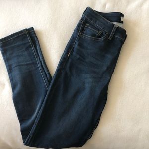 Jessica Simpson High Rise skinny jeans